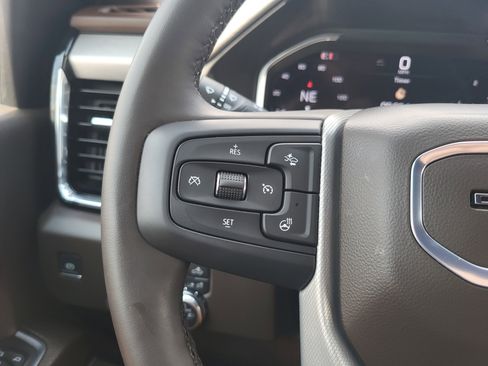 Used 2024 GMC Sierra 2500 Denali w/ Denali Reserve Package image 11