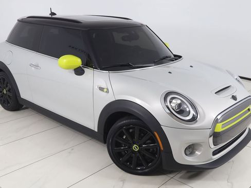 Used 2021 MINI Cooper SE w/ 6.5" Touchscreen Package FWD image 18