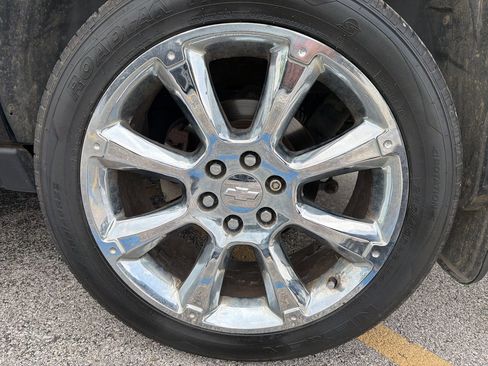 Used 2013 Chevrolet Avalanche LTZ AWD/4WD image 12