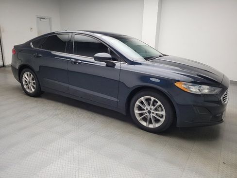Used 2020 Ford Fusion SE FWD image 11