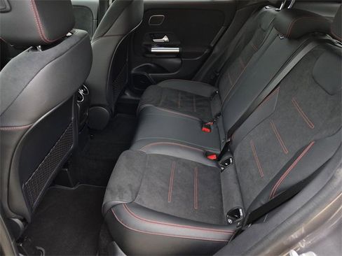 Certified 2025 Mercedes-Benz GLA 250 image 29