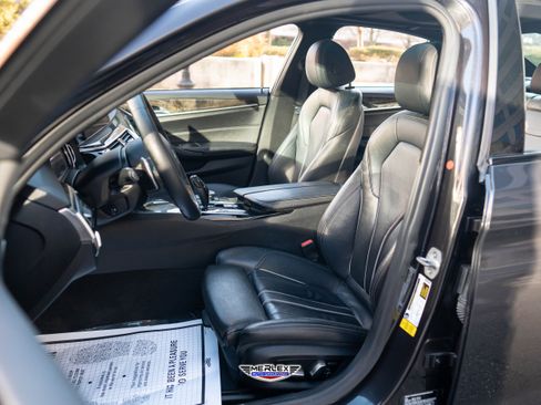 Used 2019 BMW 540i w/ M Sport Package image 16