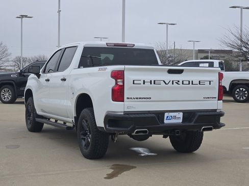 Used 2024 Chevrolet Silverado 1500 Custom Trail Boss w/ LPO, Dark Essentials Package image 7