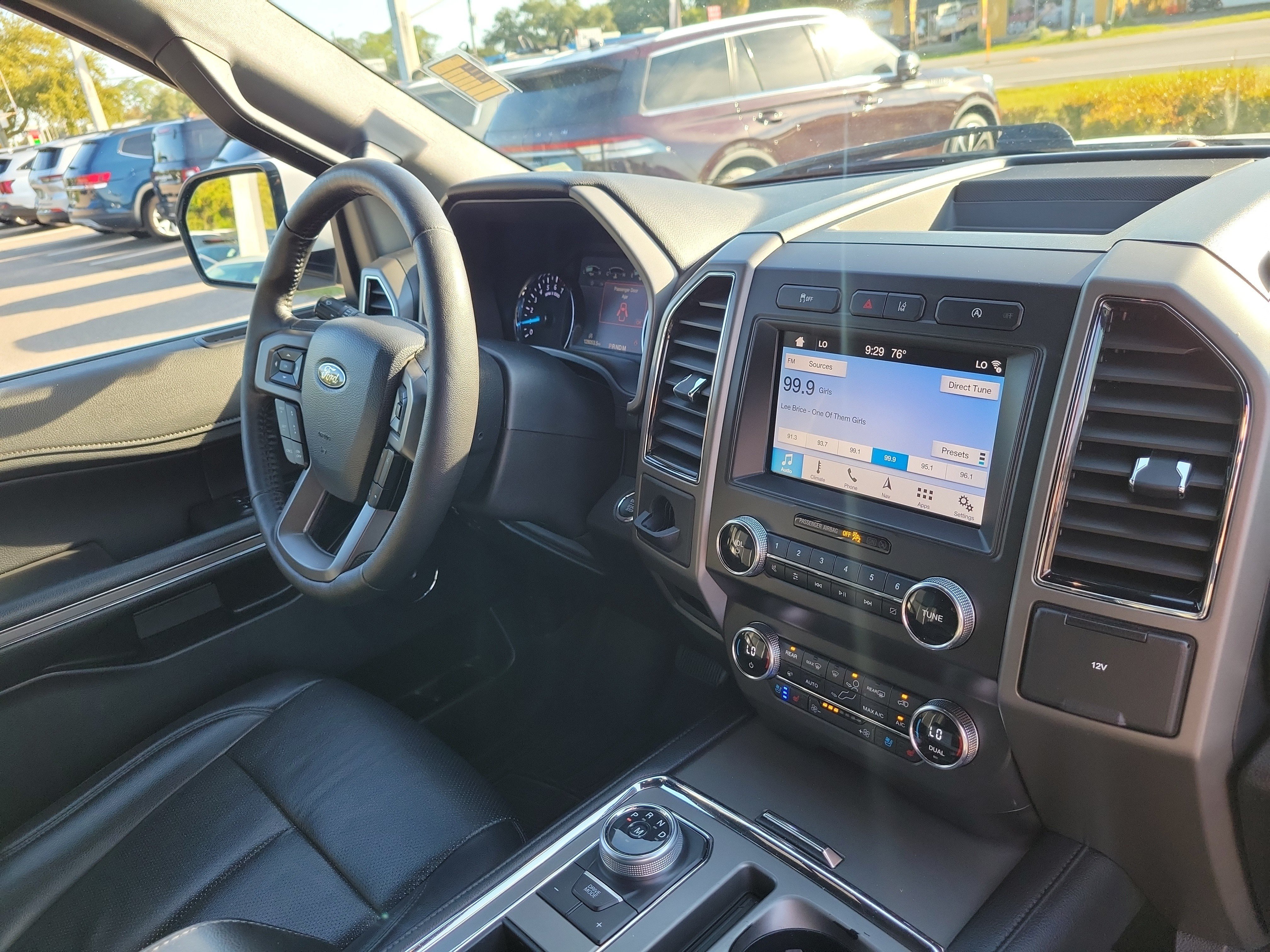 Used 2019 Ford Expedition XLT w/ Equipment Group 202A RWD image 8