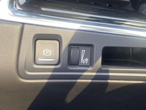 Used 2023 Cadillac XT6 Sport AWD/4WD image 17