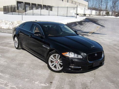 Used 2015 Jaguar XJ L Portfolio AWD/4WD image 2