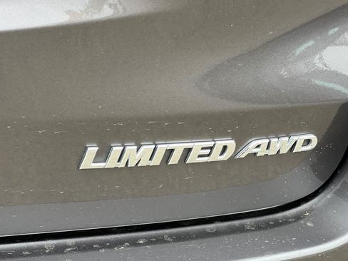 Used 2014 Toyota Highlander Limited AWD/4WD image 23