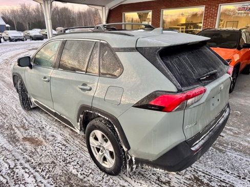 Used 2020 Toyota RAV4 XLE image 3