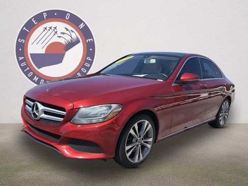 Used 2018 Mercedes-Benz C 300 Sedan image 2
