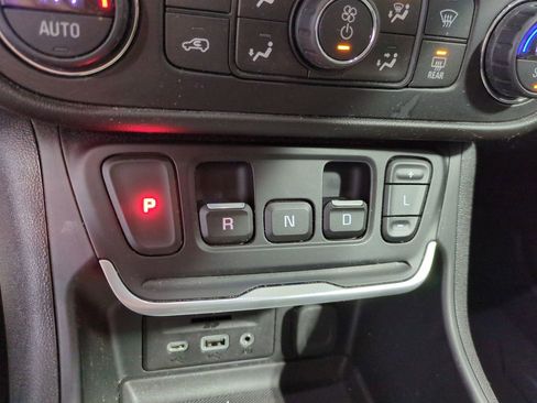 Used 2020 GMC Terrain SLT w/ Preferred Package image 39