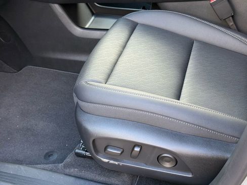 New 2026 Chevrolet Equinox LT image 9