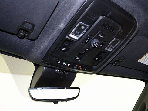 Used 2023 Chevrolet Tahoe High Country w/ Premium Package 2 AWD/4WD image 25