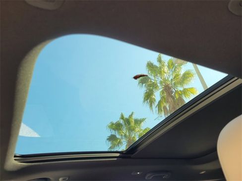 New 2025 Jeep Grand Cherokee Limited image 6