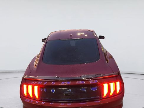 Used 2018 Ford Mustang GT Premium RWD image 7