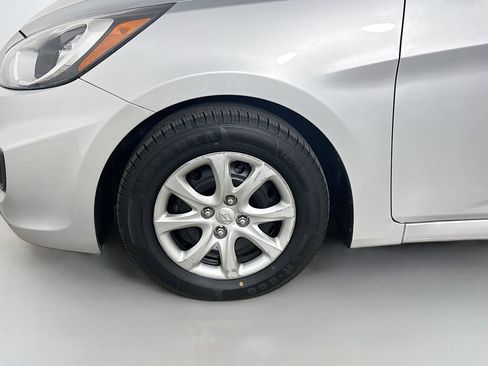 Used 2014 Hyundai Accent GLS FWD image 31