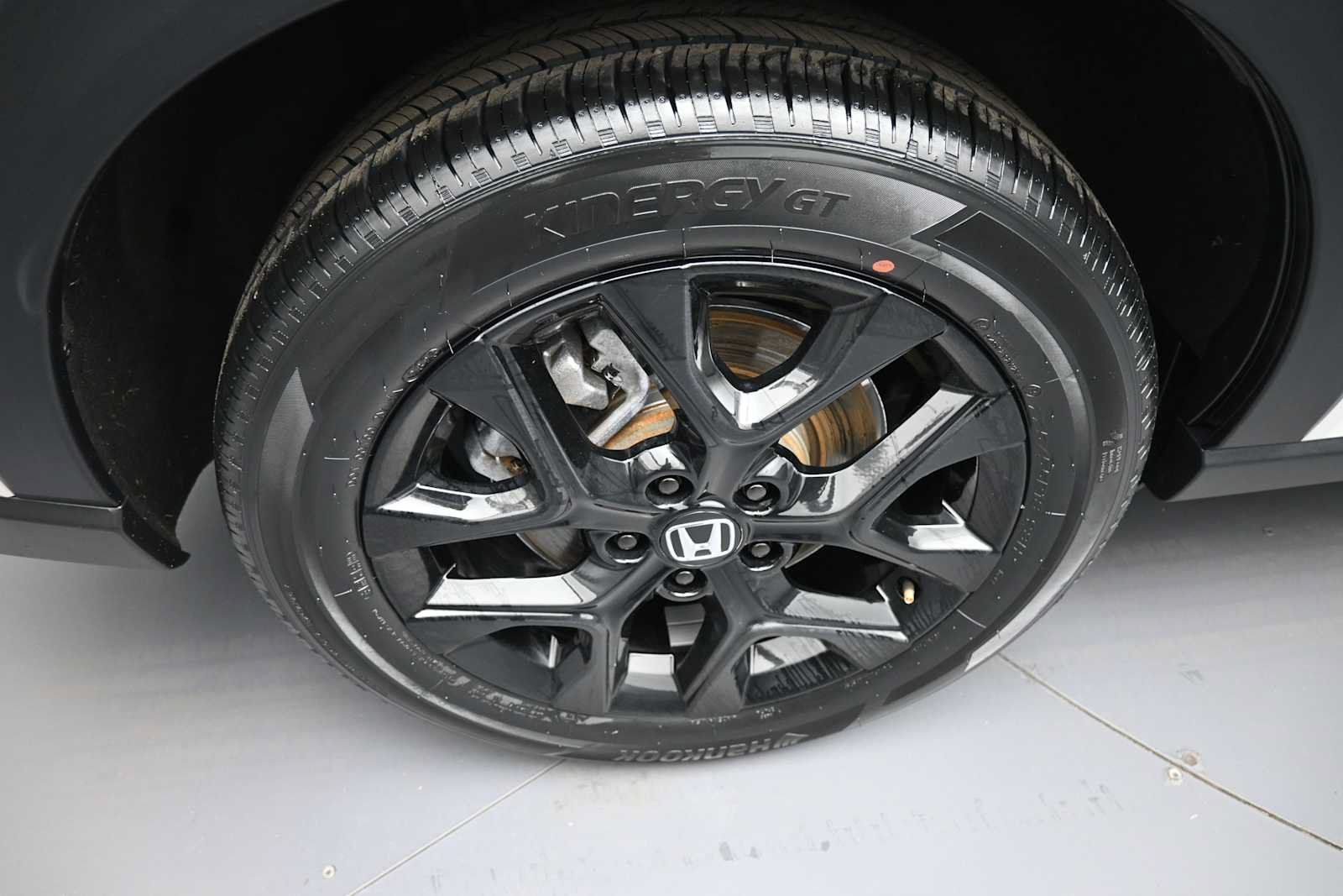Certified 2025 Honda HR-V Sport image 12