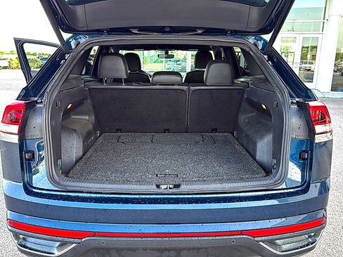 Used 2020 Volkswagen Atlas Cross Sport SE w/ Panoramic Sunroof Package AWD/4WD image 9