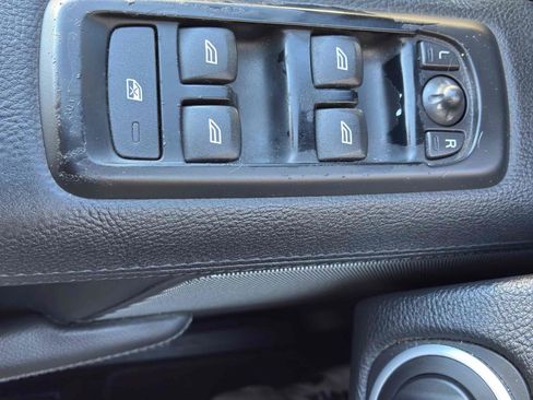 Used 2011 Land Rover Range Rover Sport HSE AWD/4WD image 34