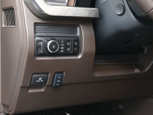 Used 2025 Ford F250 King Ranch image 22