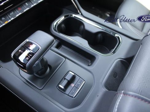 Used 2025 GMC Sierra 1500 AT4X AWD/4WD image 19