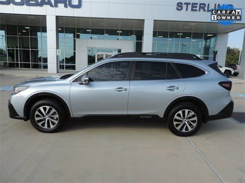 Used 2022 Subaru Outback Premium image 8