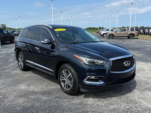 Used 2020 INFINITI QX60 Luxe w/ Essential Package FWD image 2