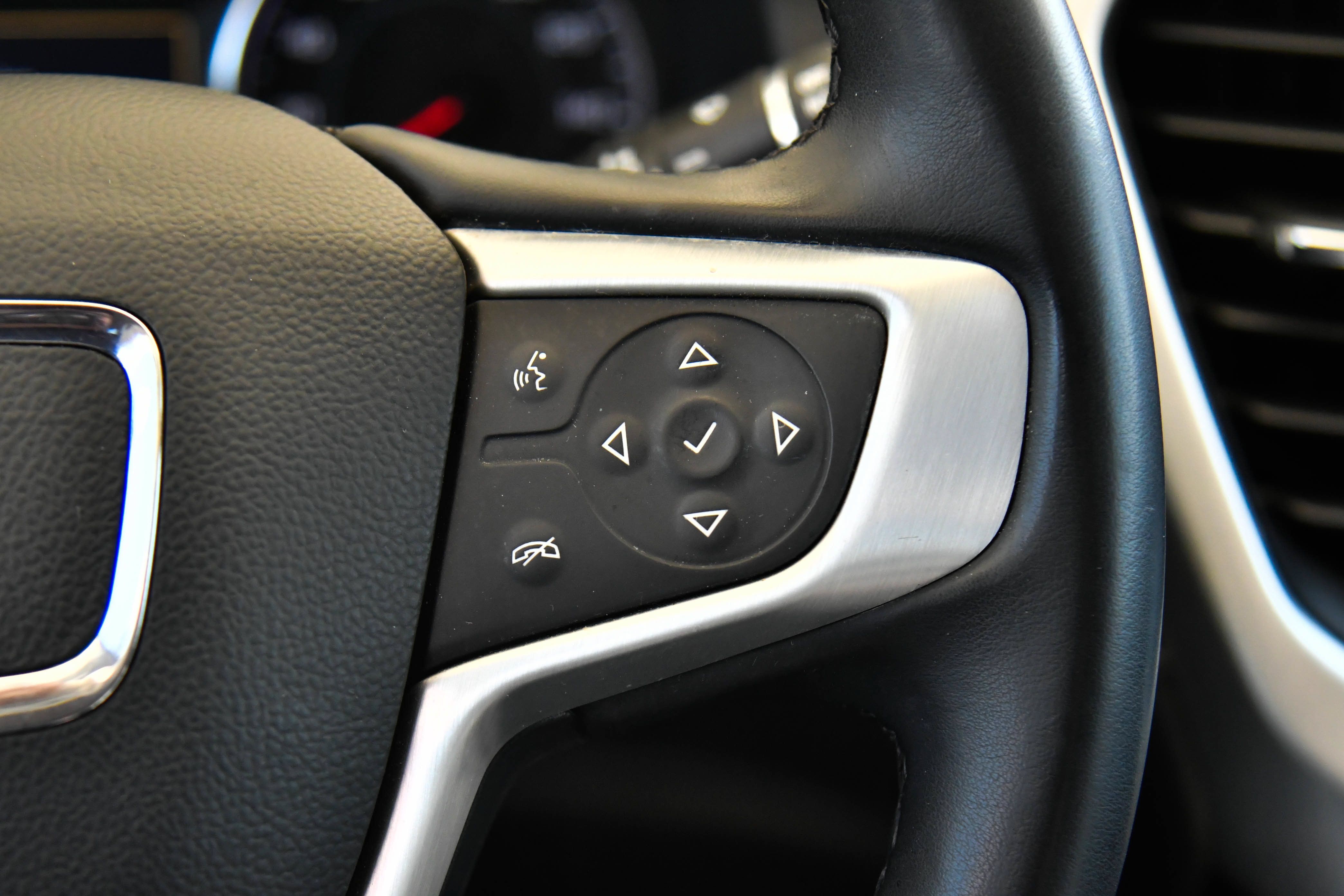 Used 2023 GMC Acadia SLT FWD image 31