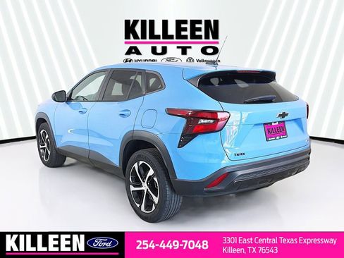 Used 2024 Chevrolet Trax RS w/ Driver Confidence Package image 6