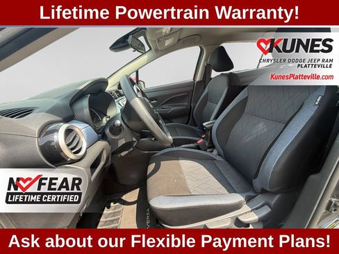 Used 2025 Nissan Versa SV FWD image 21
