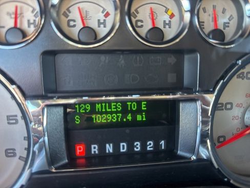 Used 2010 Ford F250 Lariat image 16