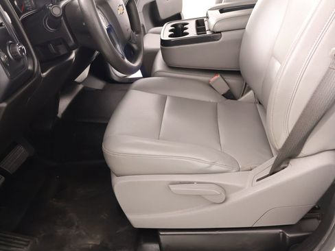 Used 2019 Chevrolet Silverado 2500 W/T RWD image 8