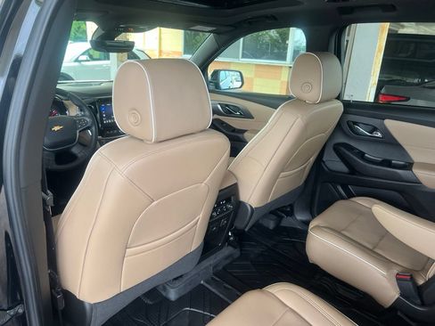 Used 2023 Chevrolet Traverse Premier w/ LPO, Floor Liner Package AWD/4WD image 10