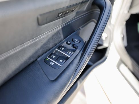 Used 2021 BMW 540i w/ M Sport Package image 23