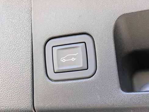 Certified 2025 Cadillac XT5 Premium Luxury w/ Technology Package image 12