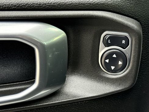 Used 2021 Jeep Wrangler Unlimited Rubicon image 19