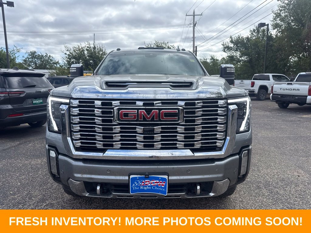 Used 2024 GMC Sierra 2500 Denali w/ Denali Reserve Package AWD/4WD image 7