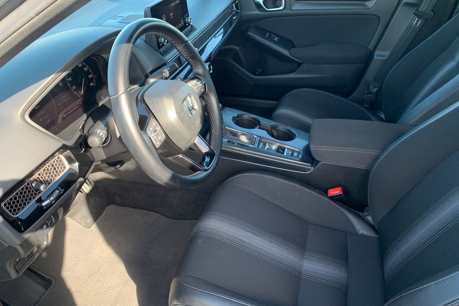 Used 2025 Honda Civic Sport image 12