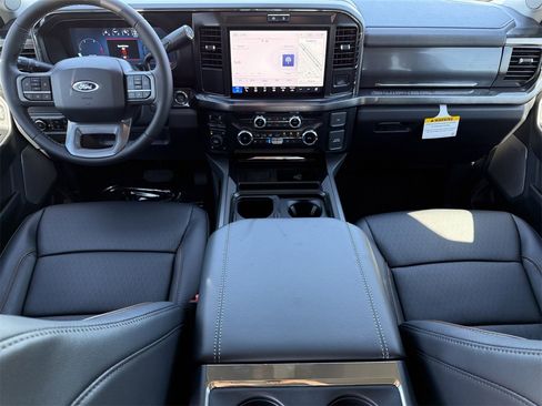 New 2026 Ford F350 Lariat w/ Black Appearance Package image 31