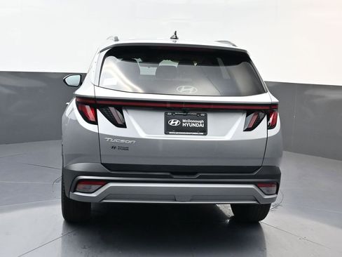 Certified 2025 Hyundai Tucson SEL FWD image 4