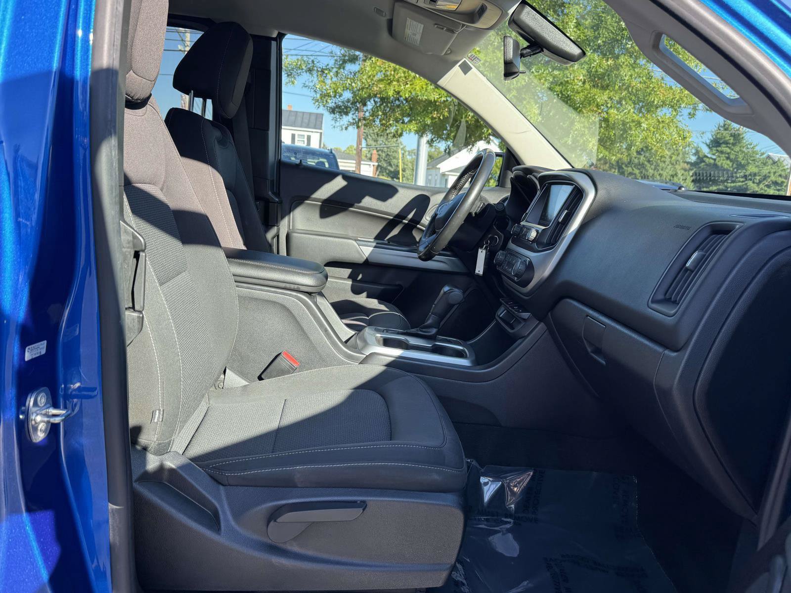 Used 2018 Chevrolet Colorado LT AWD/4WD image 9