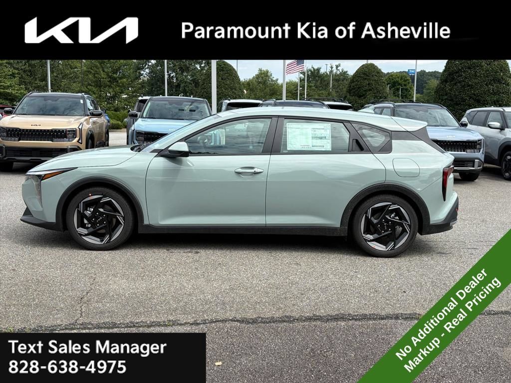 New 2026 Kia K4 EX FWD image 3