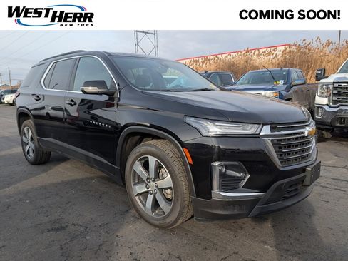 Used 2023 Chevrolet Traverse LT w/ LT Premium Package image 1