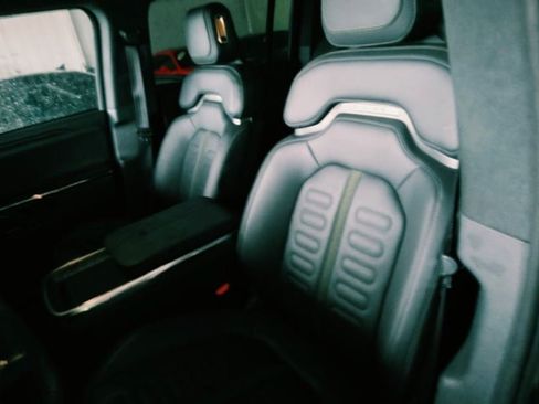 Used 2022 Rivian R1S Launch Edition AWD/4WD image 5
