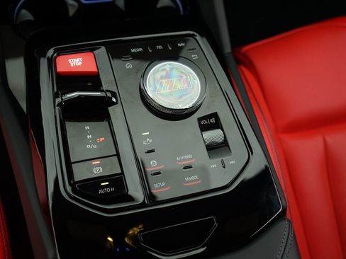 Used 2025 BMW M5 w/ Carbon Package AWD/4WD image 14