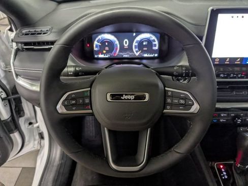 Used 2023 Jeep Compass High Altitude AWD/4WD image 18