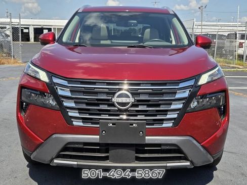 Used 2024 Nissan Rogue SL w/ SL Premium Package FWD image 8