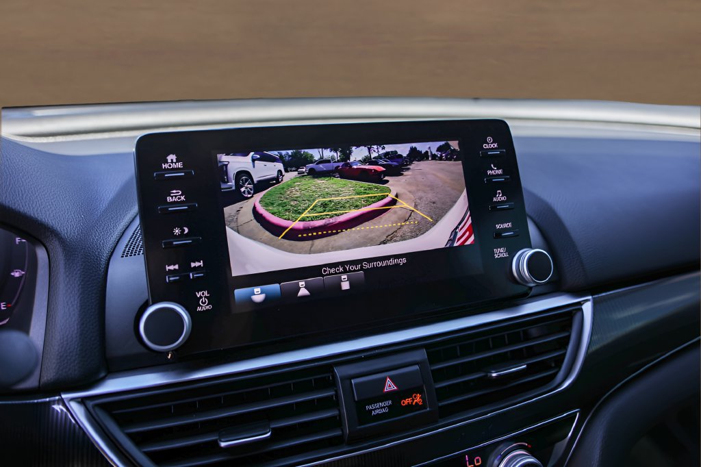 Used 2019 Honda Accord Sport image 17