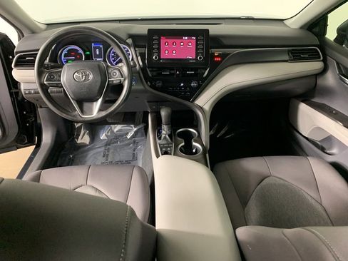 Used 2022 Toyota Camry LE FWD image 34