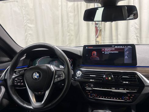 Used 2021 BMW 540i xDrive w/ Executive Package AWD/4WD image 3