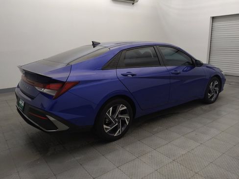 Used 2025 Hyundai Elantra Sport FWD image 10